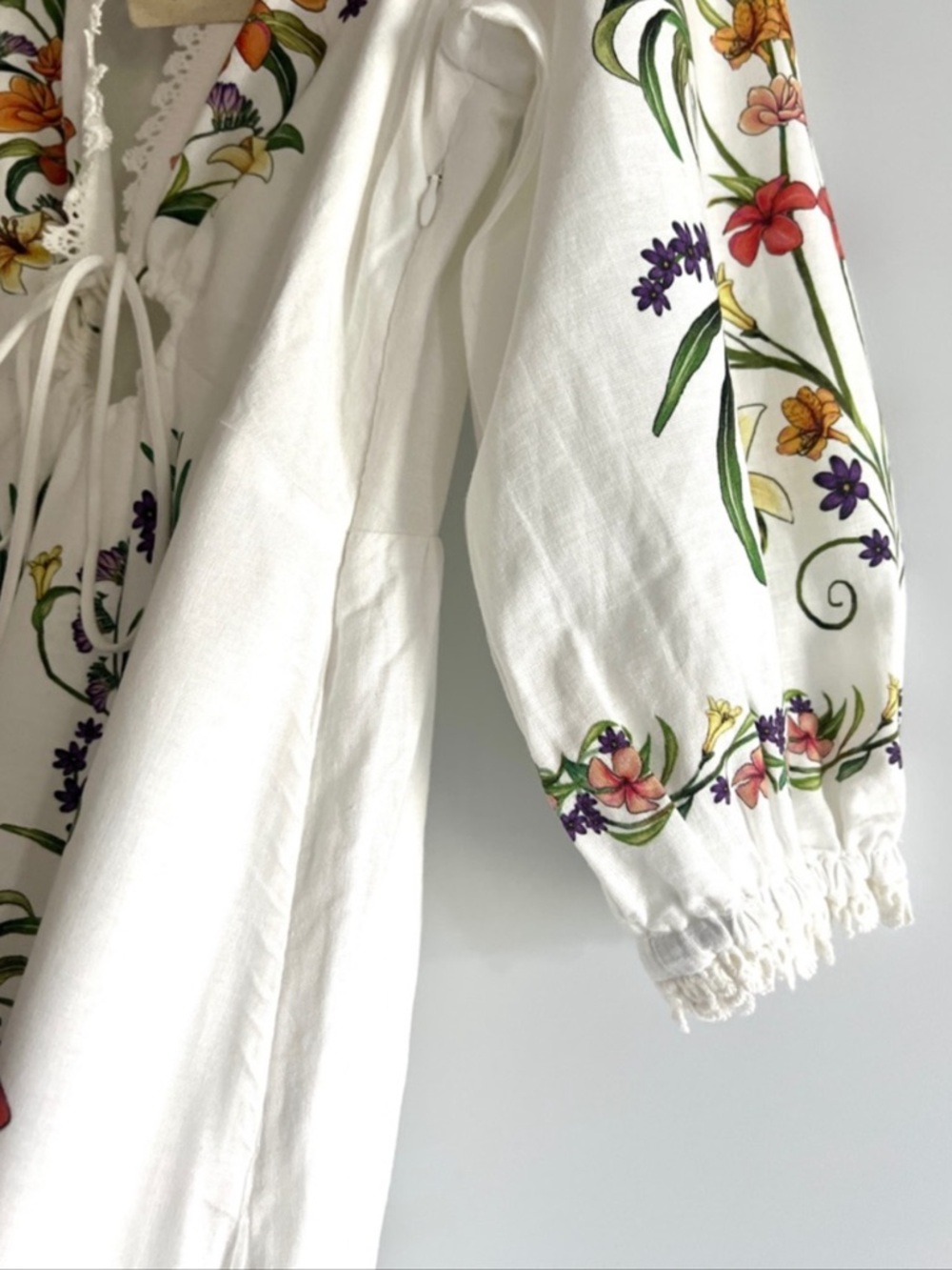 FARM Rio White Floral Printed Linen Blend Cutout Maxi Dress Size Medium NWT - Picture 9 of 11